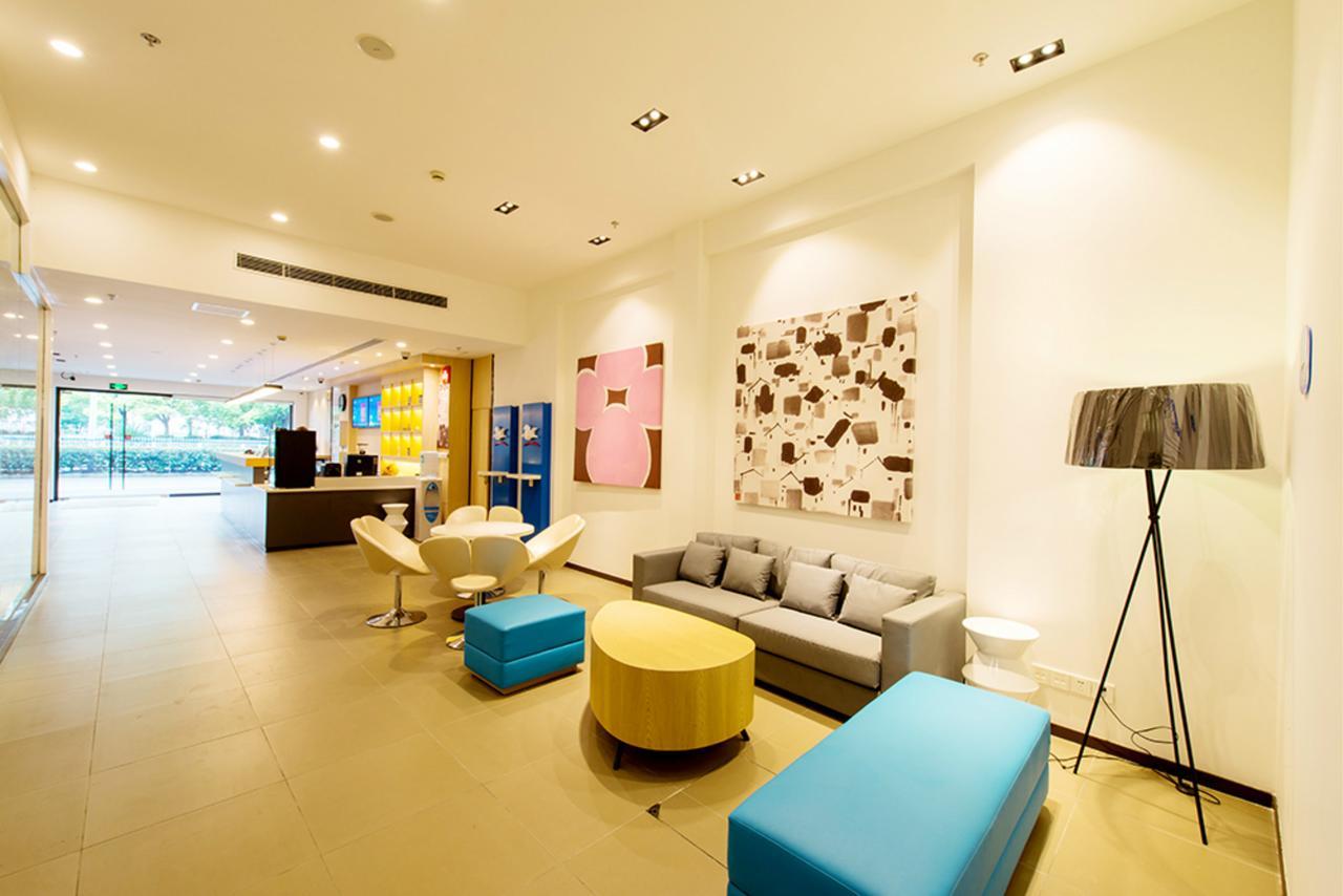 Hanting Hotel Nanjing Wutang Square Eksteriør billede